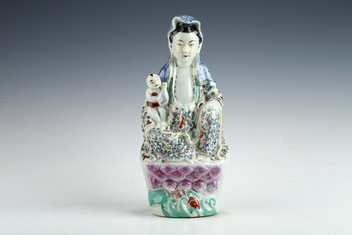 古玩陶瓷民國·粉彩送子觀音塑像真品鑒賞圖