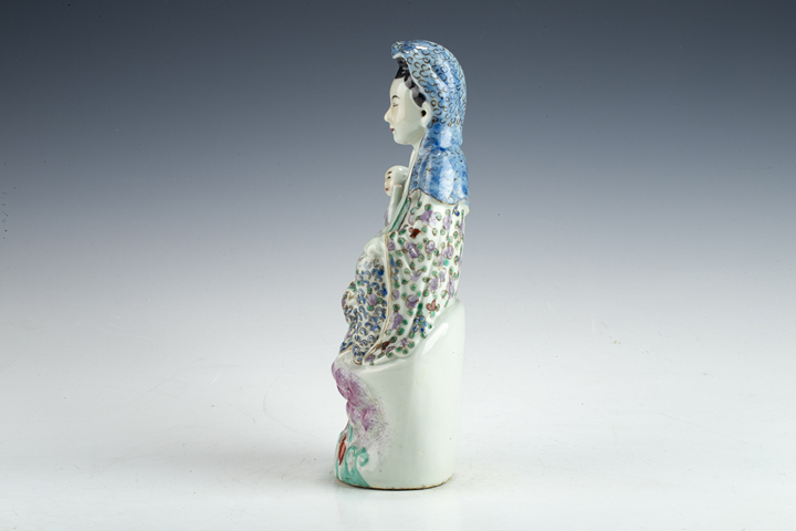 古玩陶瓷民國·粉彩送子觀音塑像真品鑒賞圖