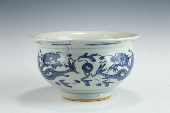 古玩陶瓷清早·青花雙龍戲珠紋香爐真品鑒賞圖