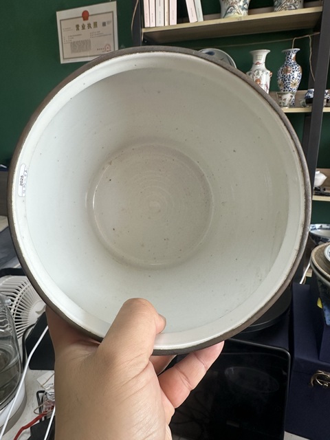 古玩陶瓷獅紋青花廣口罐真品鑒賞圖