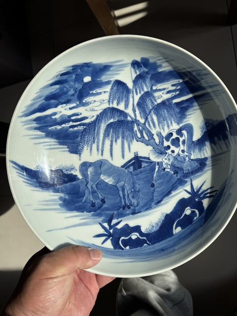 古玩陶瓷青花柳下雙駿盤真品鑒賞圖