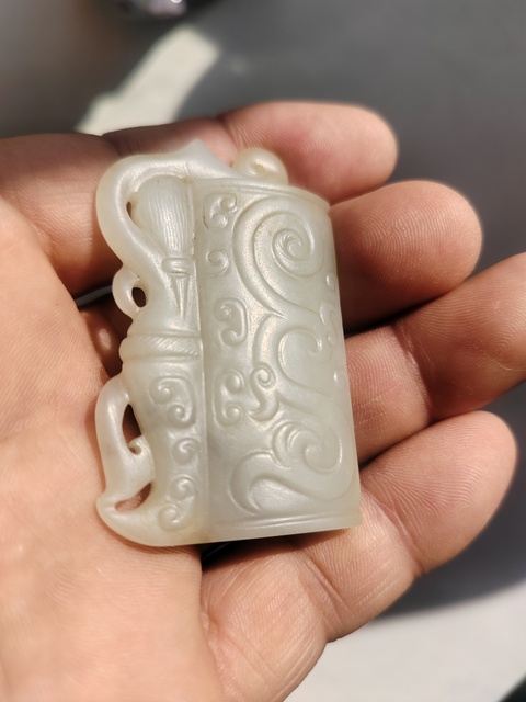 古玩玉器和田玉雕“舞女牌”真品鑒賞圖