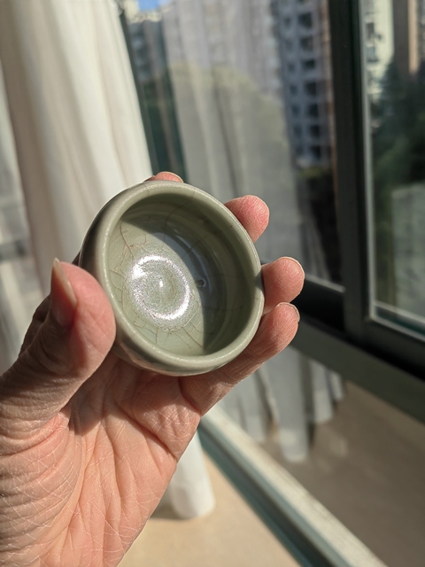 古玩陶瓷龍泉青瓷杯真品鑒賞圖