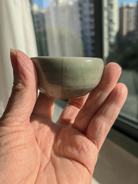 古玩陶瓷龍泉青瓷杯真品鑒賞圖