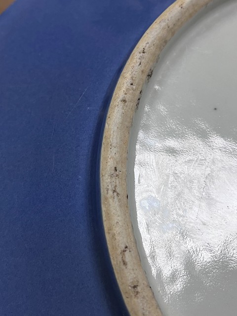 古玩陶瓷藍釉盤真品鑒賞圖