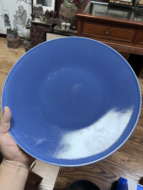 古玩陶瓷藍釉盤真品鑒賞圖