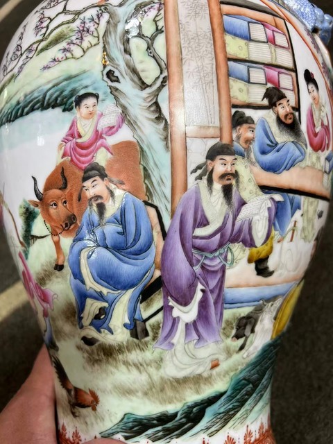 古玩陶瓷民國 新粉彩十二生肖雙獸耳尊真品鑒賞圖