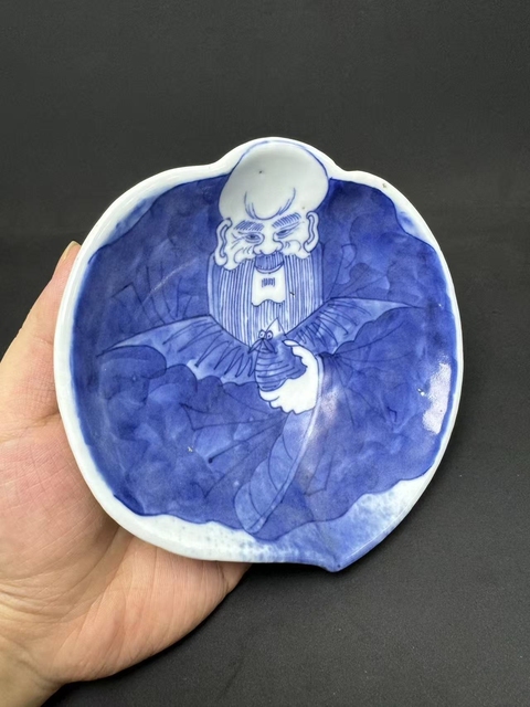 古玩陶瓷青花桃型壽星文房三足洗真品鑒賞圖