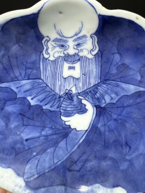 古玩陶瓷青花桃型壽星文房三足洗真品鑒賞圖