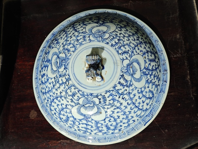 古玩陶瓷青花纏枝花紋四系粥罐真品鑒賞圖