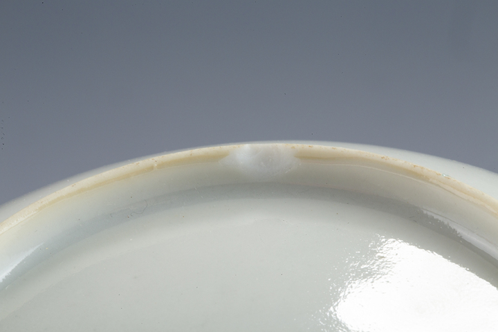 古玩陶瓷·粉彩無雙譜人物詩文小盤
真品鑒賞圖