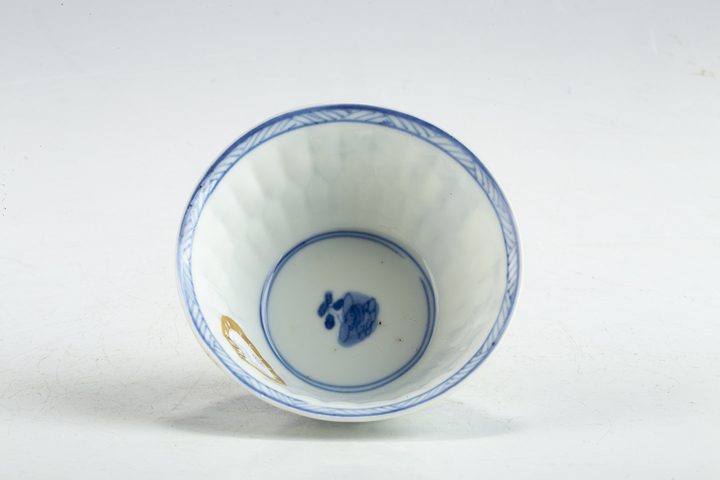 古玩陶瓷·青花水仙花卉紋杯
真品鑒賞圖