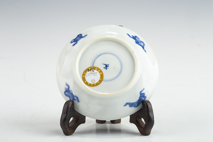 古玩陶瓷清康熙·青花人物故事紋小盤真品鑒賞圖