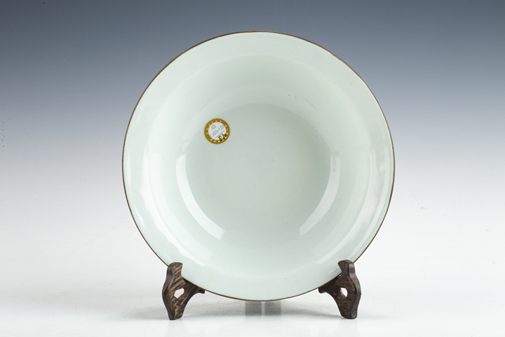 古玩陶瓷·青花云龍紋折沿碗
真品鑒賞圖