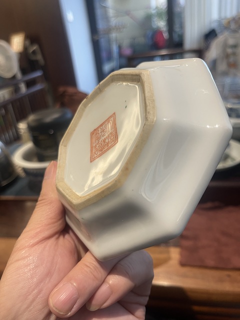 古玩陶瓷粉彩人物故事六方花盆真品鑒賞圖