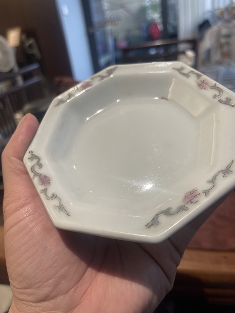 古玩陶瓷粉彩人物故事六方花盆真品鑒賞圖