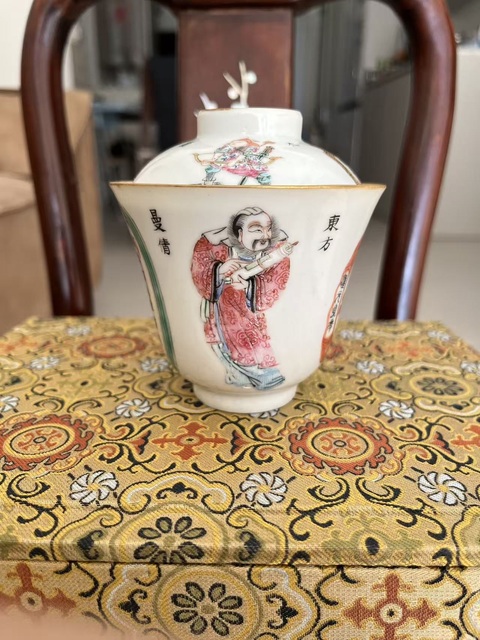 古玩陶瓷無雙譜粉彩蓋杯真品鑒賞圖