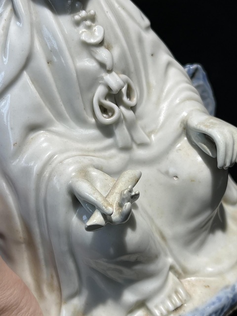 古玩陶瓷清代德化窯觀音像真品鑒賞圖