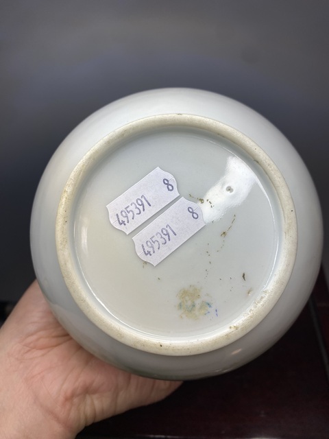 古玩陶瓷粉彩人物故事賞瓶真品鑒賞圖