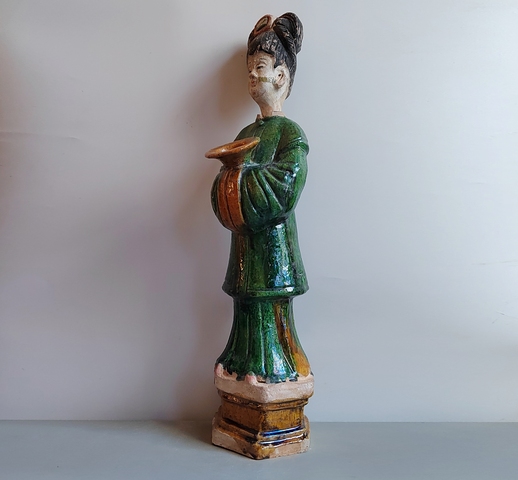 古玩陶瓷明代·三彩仕女俑真品鑒賞圖
