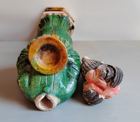 古玩陶瓷明代·三彩仕女俑真品鑒賞圖