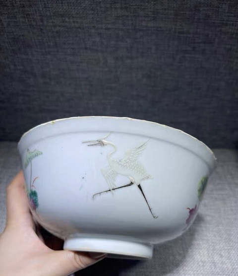 古玩陶瓷青花粉彩荷花碗真品鑒賞圖