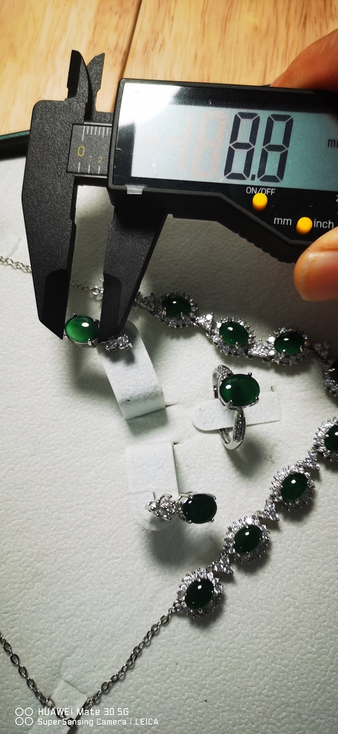 古玩玉器翡翠首飾真品鑒賞圖