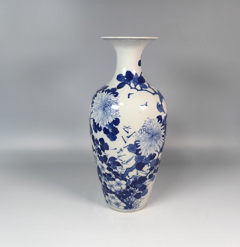 古玩陶瓷清中晚花卉翠鳥青花觀音瓶真品鑒賞圖