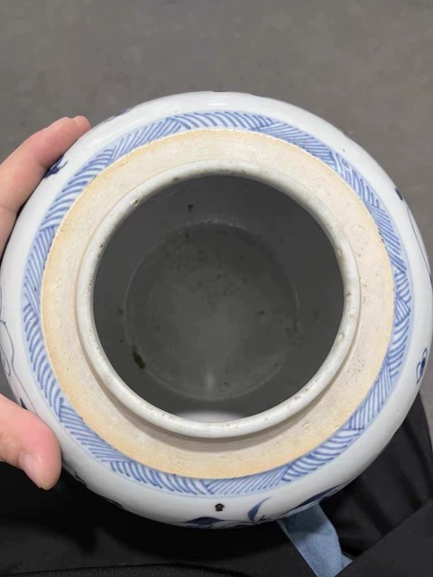 古玩陶瓷青花博古圖罐真品鑒賞圖