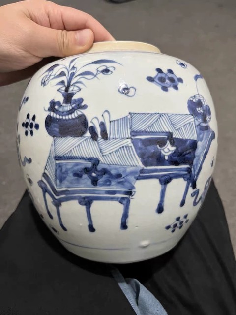 古玩陶瓷青花博古圖罐真品鑒賞圖