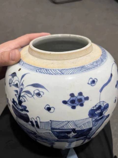 古玩陶瓷青花博古圖罐真品鑒賞圖