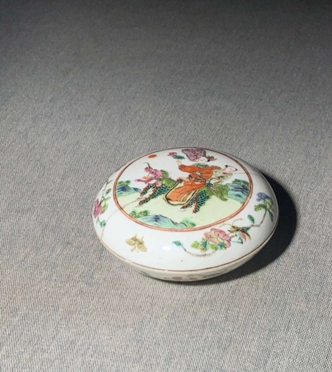 古玩陶瓷粉彩狀元出行圖印盒真品鑒賞圖