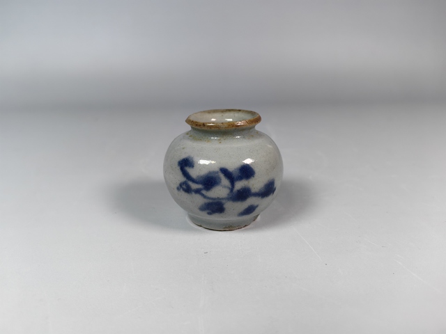 古玩陶瓷明青花花卉紋水盂真品鑒賞圖