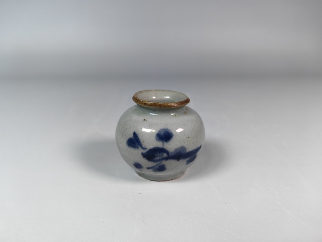 古玩陶瓷明青花花卉紋水盂真品鑒賞圖