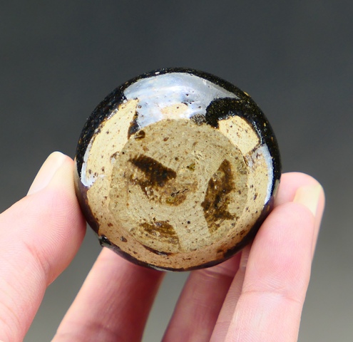 古玩陶瓷明末清初.黑釉油滴雞心罐（文房雅器）拍賣，當前價格0元