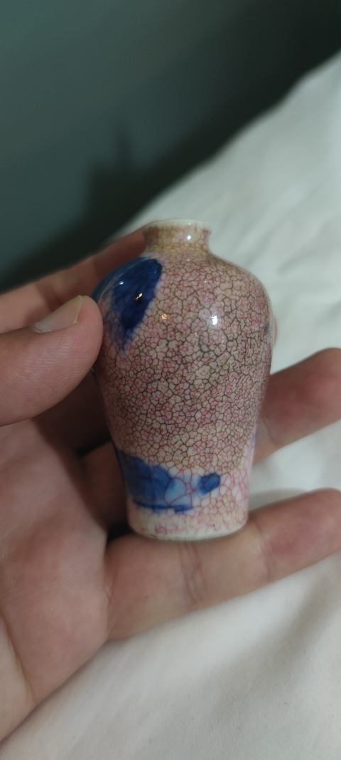 古玩陶瓷哥釉青花仕女人物鼻煙壺真品鑒賞圖