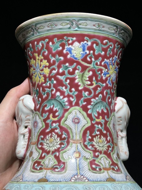 古玩陶瓷清晚期 粉彩龍紋瓶真品鑒賞圖