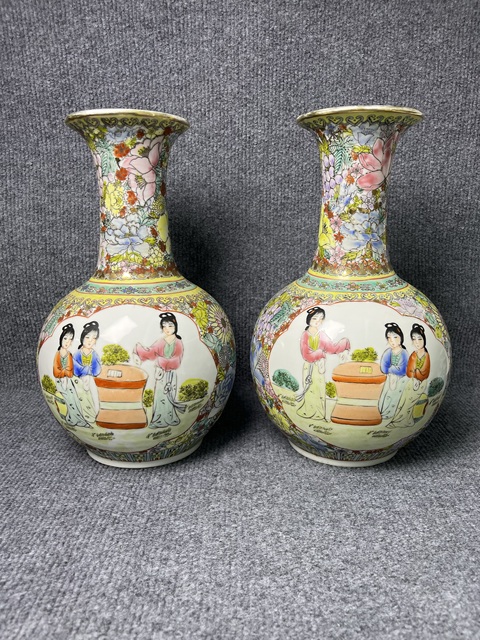 古玩陶瓷粉彩開窗人物故事紋賞瓶一對(duì)拍賣，當(dāng)前價(jià)格1588元