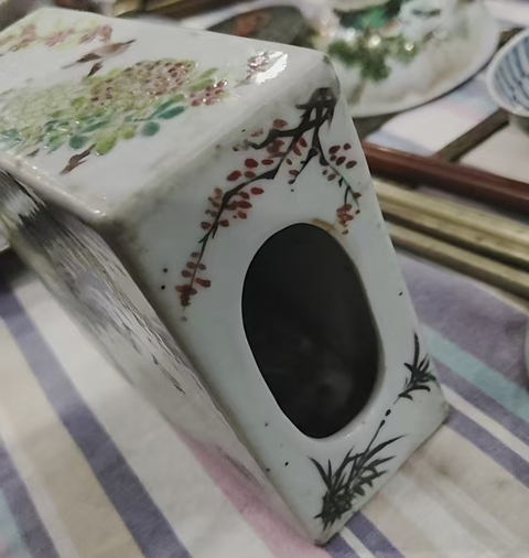 古玩陶瓷清光緒?仙槎風(fēng)格仕女花鳥(niǎo)紋書(shū)擋拍賣(mài)，當(dāng)前價(jià)格1600元