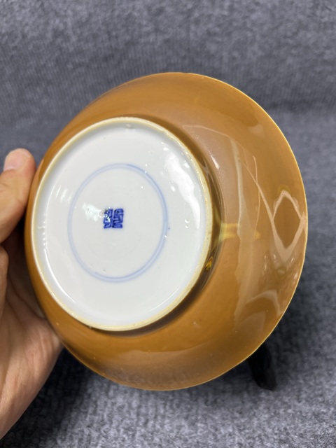 古玩陶瓷外紫金釉內青花斗雞盤拍賣，當前價格999元