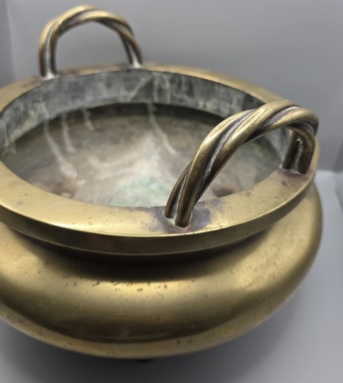 古玩銅器爐子真品鑒賞圖