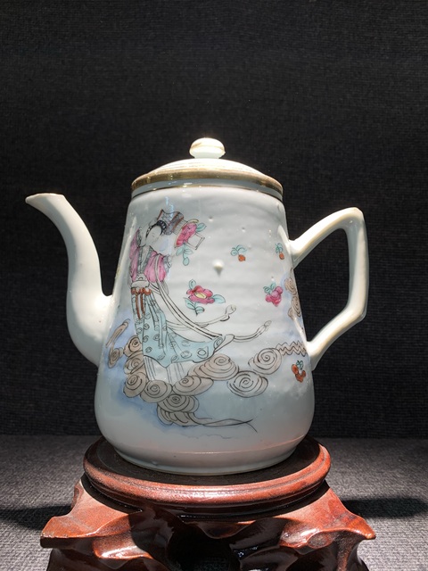古玩陶瓷粉彩天女散花圖茶壺真品鑒賞圖
