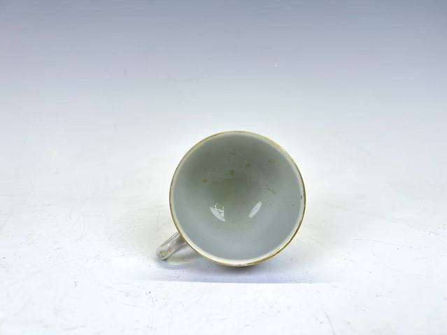 古玩陶瓷清中期·粉彩花卉杯碟拍賣，當前價格1584元