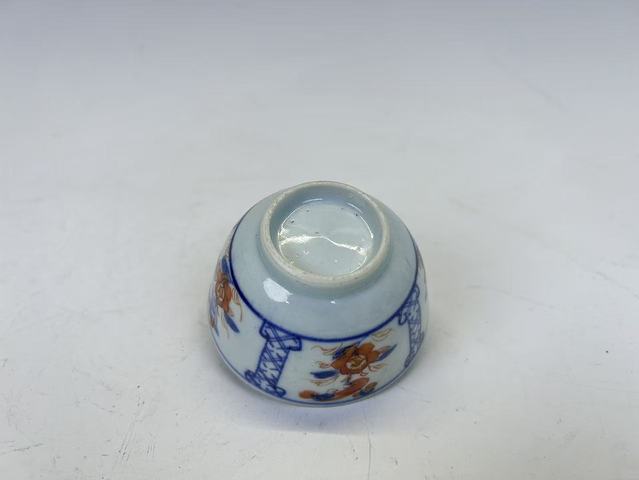 古玩陶瓷清康熙·青花洞石花卉礬紅描金杯碟真品鑒賞圖