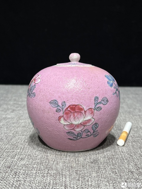 古玩陶瓷晚清壓道粉彩花卉紋西瓜罐真品鑒賞圖
