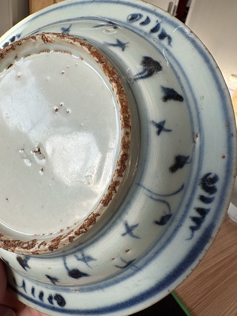 古玩陶瓷人物紋青花盤真品鑒賞圖