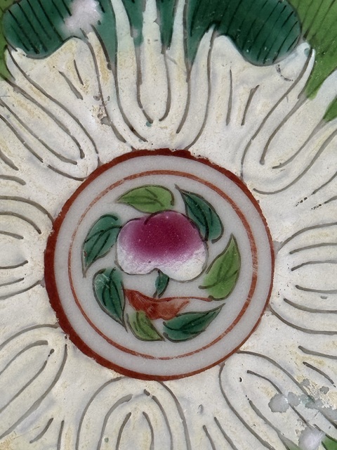 古玩陶瓷清·道光粉彩白菜壽桃紋臥盤拍賣，當前價格780元