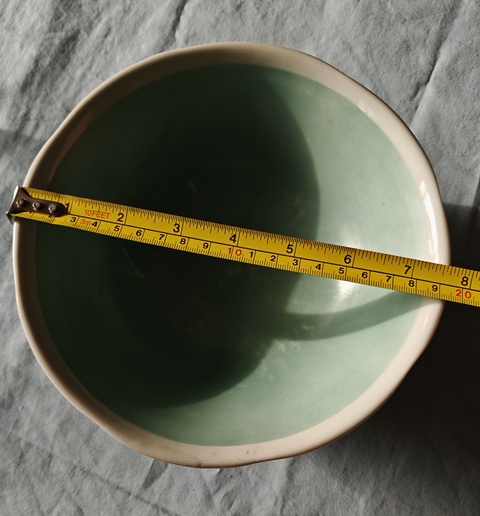 古玩陶瓷花卉紋粉彩碗真品鑒賞圖