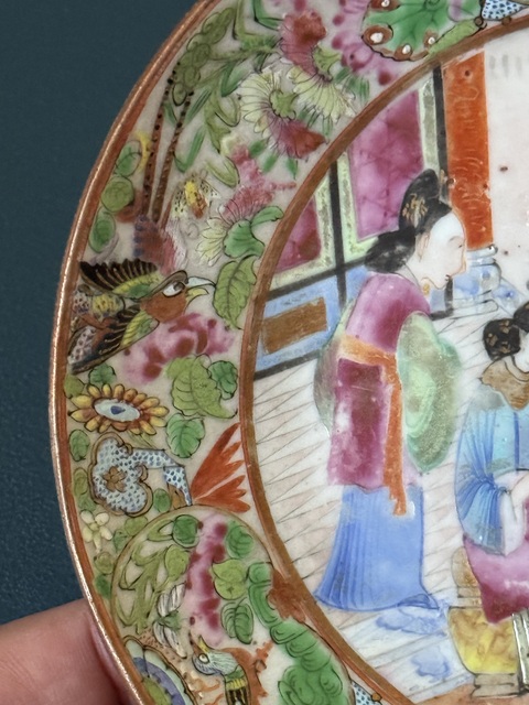 古玩陶瓷人物花鳥廣彩盤真品鑒賞圖