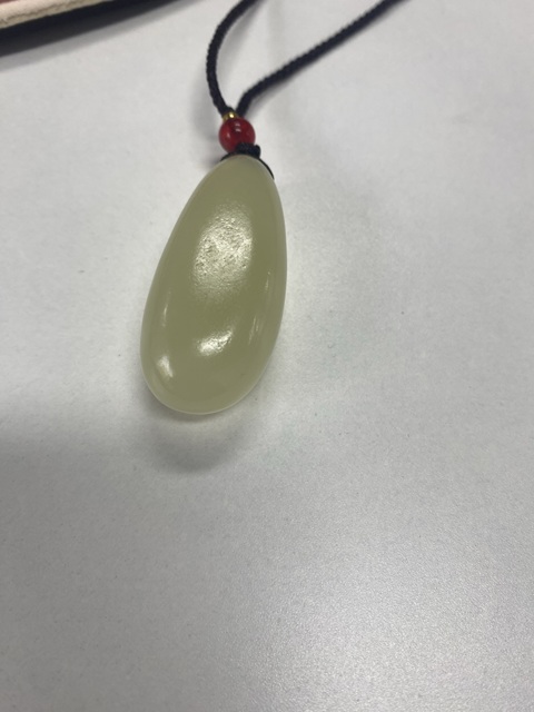 古玩玉器和田玉墜真品鑒賞圖